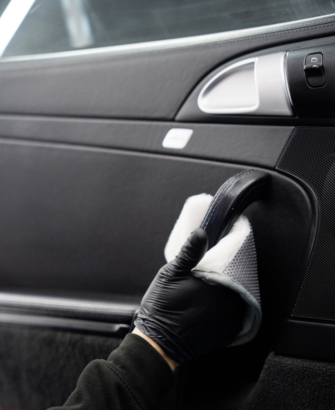 SCRUB-R™ Dual Sided Interior Scrub Mitt Small